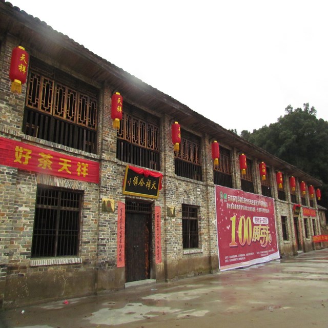 IMG_1474.jpg IMG_1474.jpg