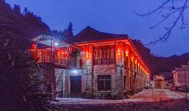 �M۶��Ʒ������ǧƷѲչ �� �����(zh��n)ƪ������̖(h��o) �� ��(ji��ng)�s�u(y��)���������� ! ��